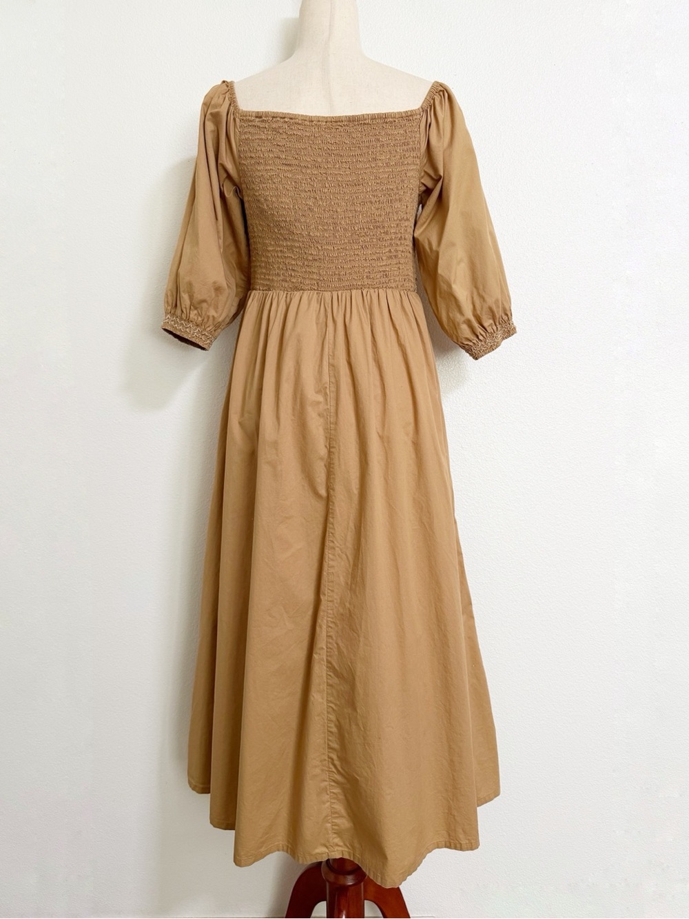 Old Navy Off Shoulder Smocked Poplin Cotton Midi Dress - Picture 4 of 16